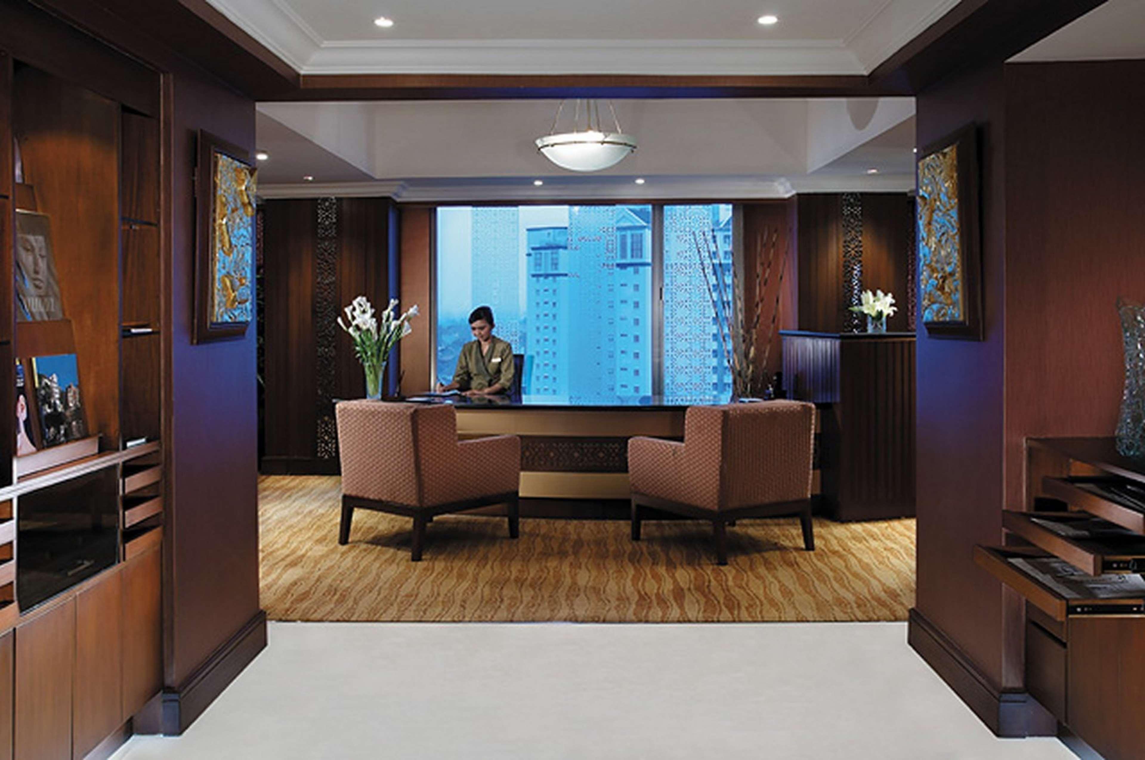 Shangri-La Surabaya Exterior foto